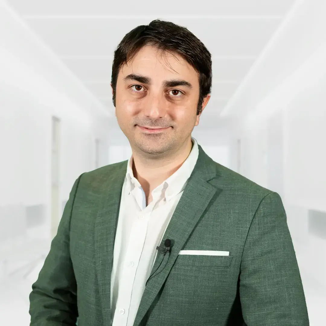 a photograph of Dr Barış Çin